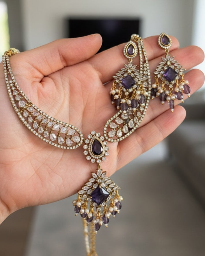 Royal Gold-Plated Teardrop Necklace Set with Ruby Red Centerpiece & Emerald Accents