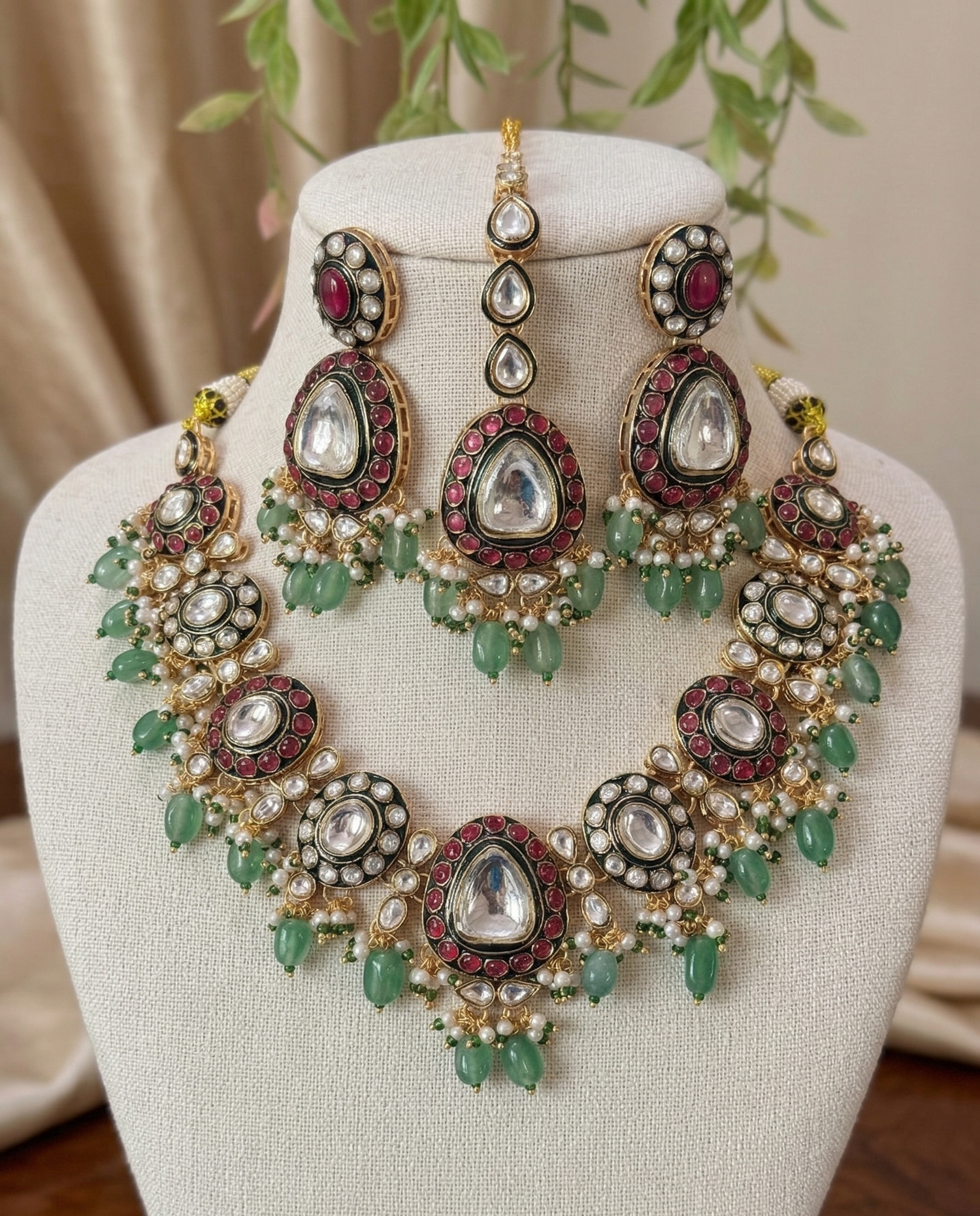 KUNDAN NECKLACE SET