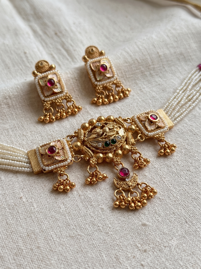 Traditional Antique Gold-Toned Pearl Choker Set with Intricate Carving