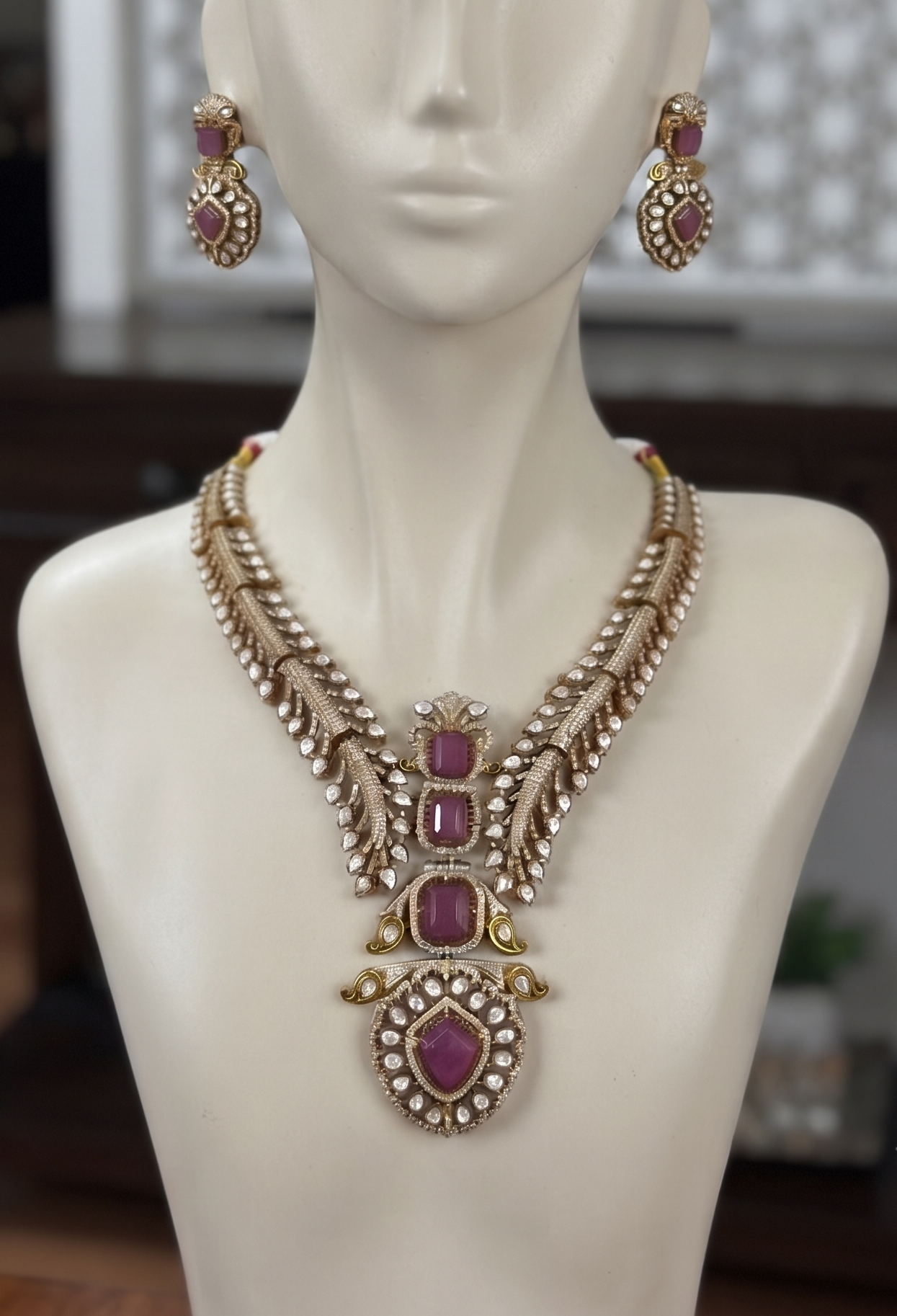 Exquisite Royal Kundan-Style Statement Necklace Set with Matching Earrings