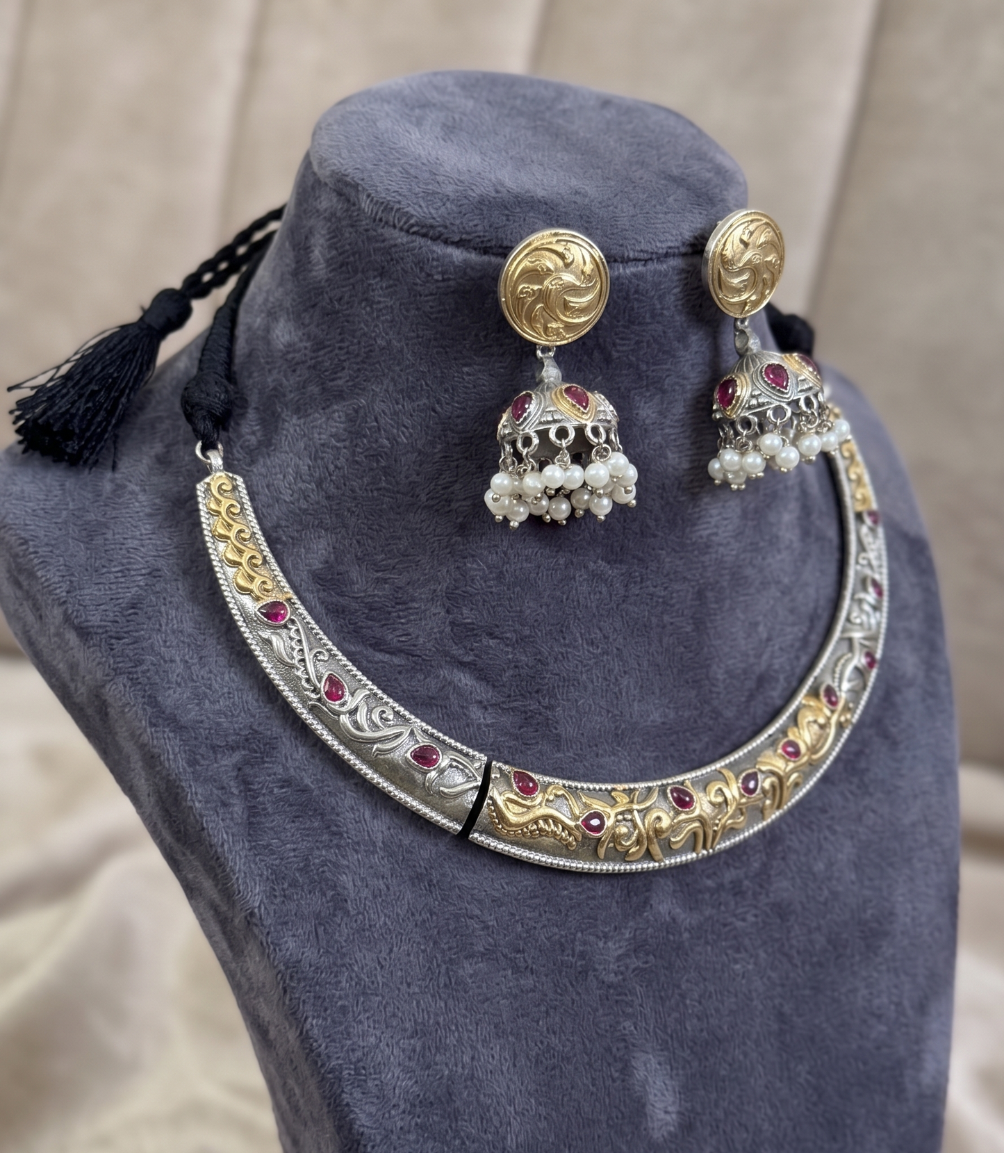 Dual-Tone Oxidized Silver Hasli Necklace Set with Matching Jhumkas – Pink Stone & Pearl Accents