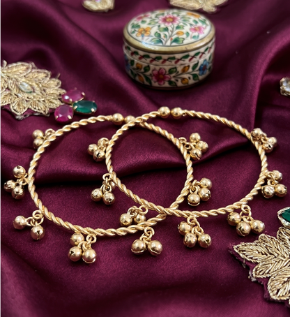 Kashmiri Heritage Ghungroo Brass Bangle Set of 2 – Handcrafted Gold-Toned Twisted Kada with Musical Charms
