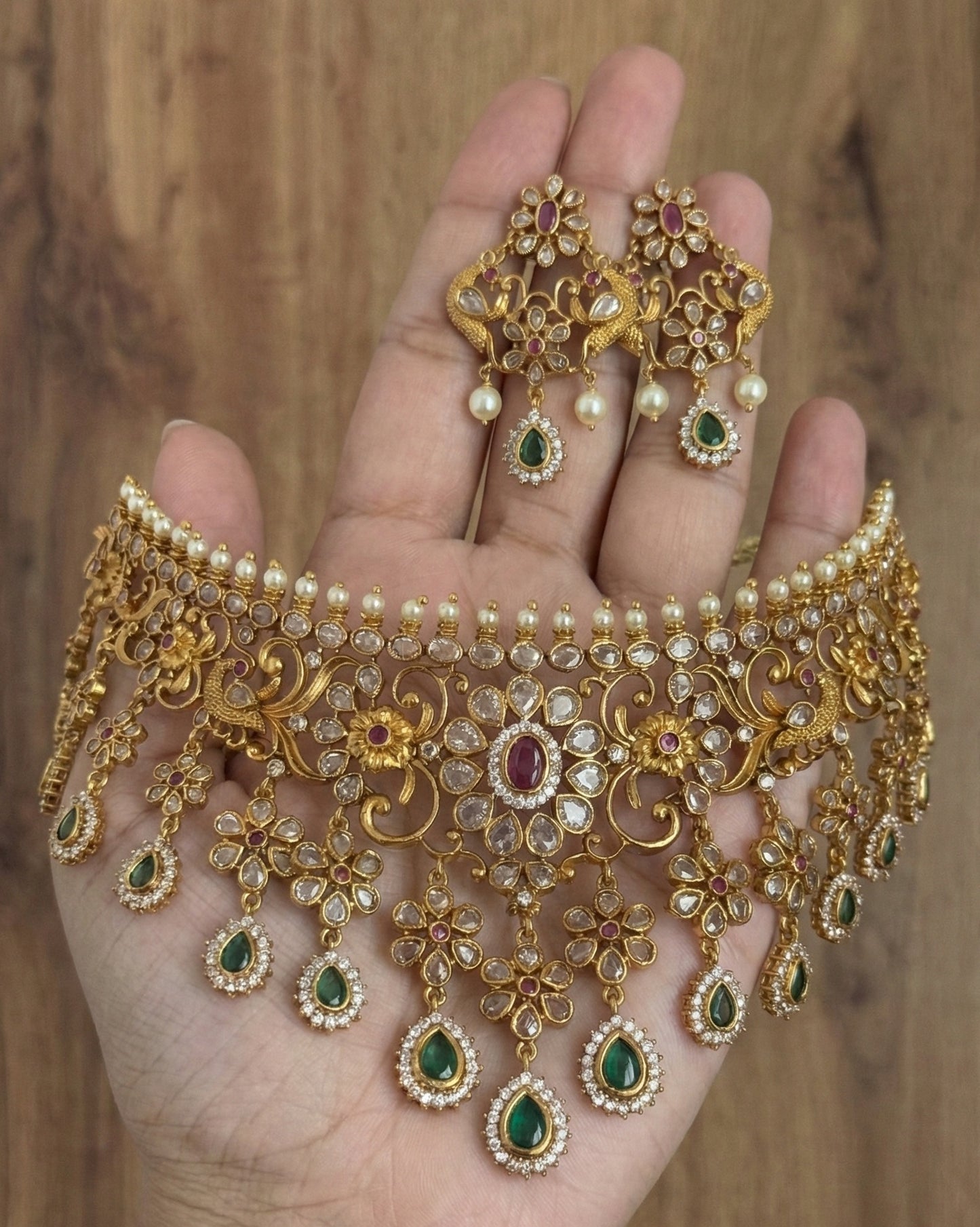 Ratna Riwaz Antique Matte Gold Finish Kundan Choker Set with Green & Ruby Stones | Premium Bridal Jewellery