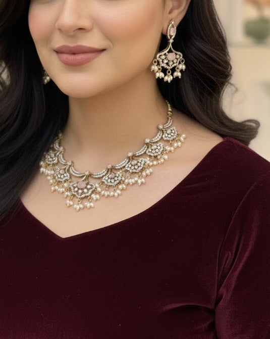 Gold-Plated Antique Kundan Scalloped Necklace Set with Soft Pink Stones & Pearl Clusters