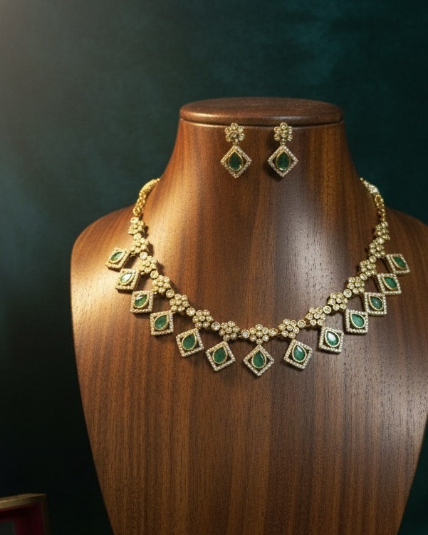 Gold-Plated Geometric Link Choker with Emerald Green Inlays and Crystal Accents