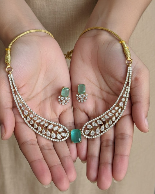 Modern Gold-Plated Crystal Choker with Emerald Green Geometric Stones