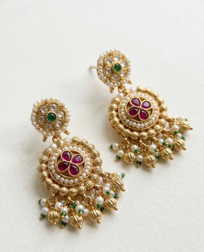 Exquisite Kundan & Pearl Heritage Choker Set with Matching Maang Tikka – Heritage  Ruby & Emerald Style