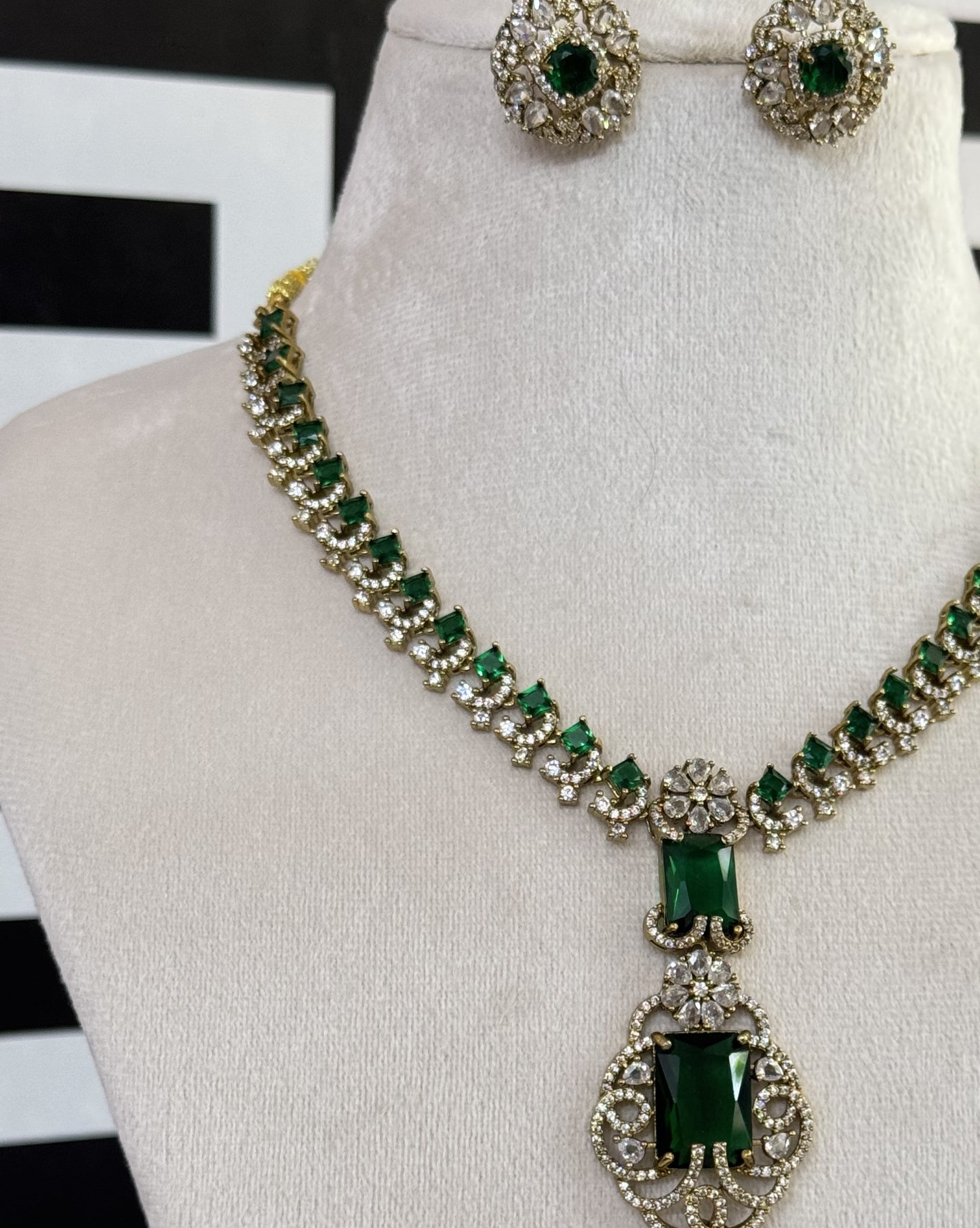 Elite Gold-Plated Long Link Necklace with Double Emerald Green Crystal Pendants