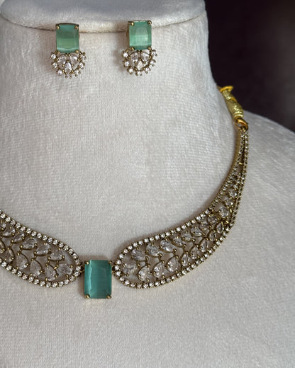 Modern Gold-Plated Crystal Choker with Emerald Green Geometric Stones