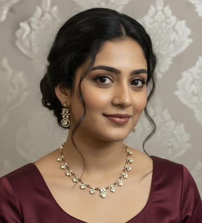 Antique Gold-Plated Kundan Necklace Set with Precious Stone Accents – Includes Matching Drop Earrings