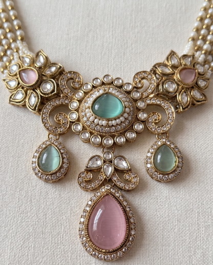 Royal Pastel Kundan & Pearl Choker Set with Matching Maang Tikka