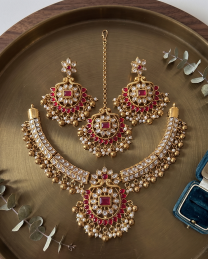 Exquisite Traditional Kundan Choker Set with Matching Earrings & Maang Tikka - Heritage Collection