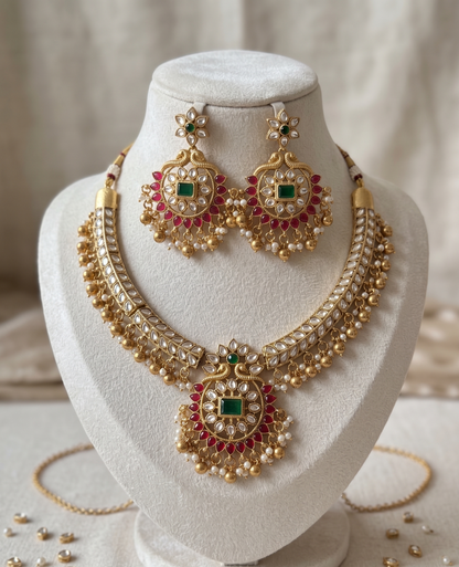 Exquisite Traditional Kundan Choker Set with Matching Earrings & Maang Tikka - Heritage Collection