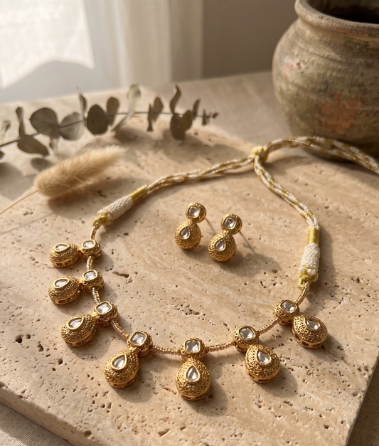 Ethereal Teardrop Kundan Necklace Set in Antique Gold