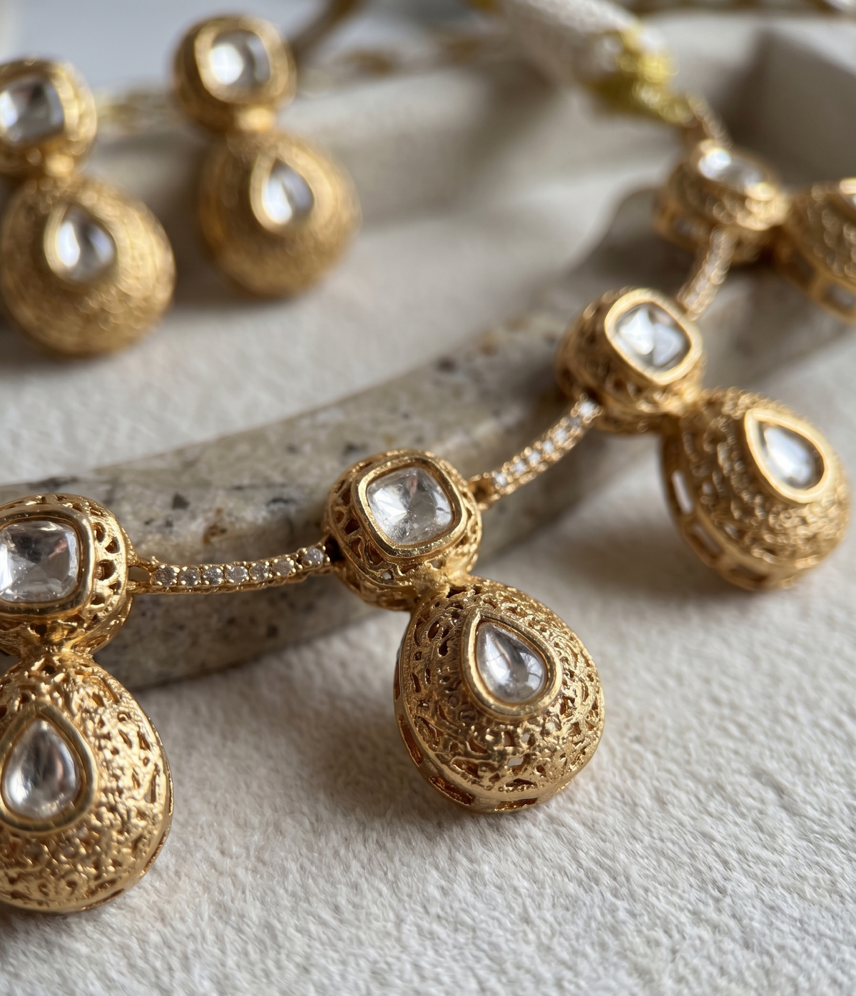 Ethereal Teardrop Kundan Necklace Set in Antique Gold