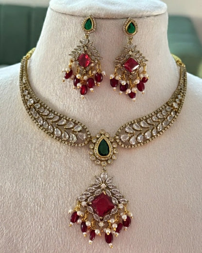 Royal Gold-Plated Teardrop Necklace Set with Ruby Red Centerpiece & Emerald Accents